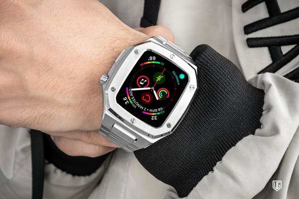 Style Case für Apple Watch 4, 5, 6 und SE in 44mm aus Edelstahl mit Kautschukband